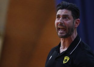 Αλβανός: «Είμαστε μια οικογένεια και παλεύουμε ως το τέλος»