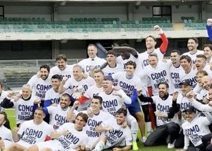 Κόμο: Οι ξέφρενοι πανηγυρισμοί του Δουβίκα και των συμπαικτών του για την ιστορική πρώτη έξοδο στην Ευρώπη