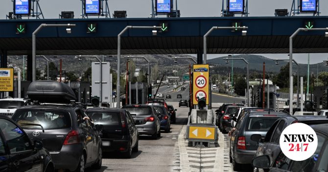 Αττική Οδός: Νεκρός μοτοσικλετιστής που προσέκρουσε στα διόδια