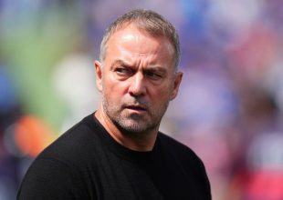 Φλικ για την κρίση στα αποδυτήρια της Ρεάλ: “Αιφνιδιάστηκα λίγο, αλλά αυτά συμβαίνουν στο ποδόσφαιρο και στην πραγματική ζωή”