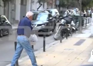 Αλέξανδρος Γιωτόπουλος: Οι πρώτες εικόνες μετά την αποφυλάκισή του