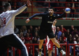 Η ΔΕΑΒ πρέπει να καλέσει άμεσα τον Ολυμπιακό σε εκδίκαση και σε τιμωρία έδρας για όσα συνέβησαν στην Ηλιούπολη