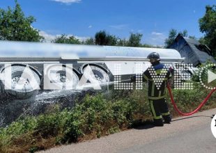 Ηλεία: Ανατροπή βυτιοφόρου – Διαρροή καυσίμων στο σημείο