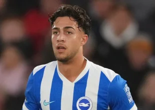 Premier League: Η Μπράιτον άργησε να βάλει τον Κωστούλα – Κατηφόρα για την Γουέστ Χαμ του Μαυροπάνου