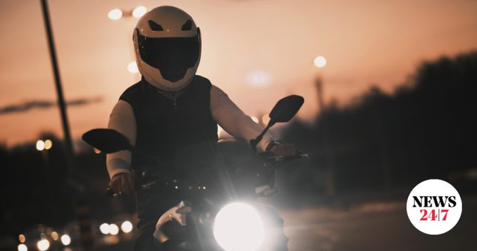 Συνελήφθη μοτοσικλετιστής που οδηγούσε μεθυσμένος στο κέντρο της Αθήνας