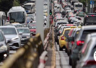 Κίνηση στους δρόμους: Μεγάλες καθυστερήσεις σε Κηφισό και Αττική Οδό