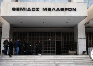 Τέμπη: Στον Άρειο Πάγο συγγενείς θυμάτων – Ζητούν αναβάθμιση της κατηγορίας σε βάρος του Καραμανλή