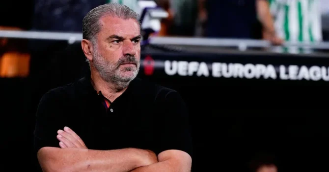 Ο Ποστέκογλου απέρριψε την πρόταση της Μπεσίκτας