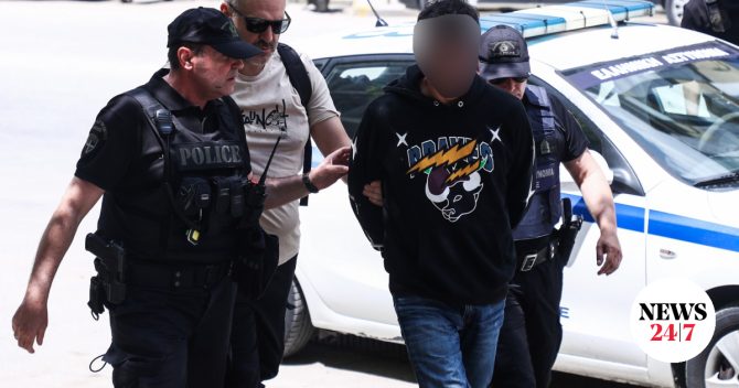 Θεσσαλονίκη: Πάνω από 14 χτυπήματα με κατσαβίδι και σουγιά δέχτηκε ο 67χρονος από τον γιο του