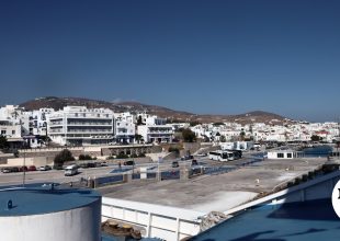 Τήνος: Βλάβη στο “Tera Jet 2” – Επέστρεψε στο λιμάνι με 319 επιβάτες