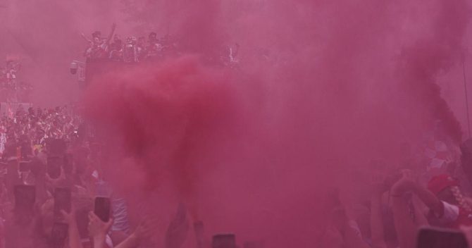 Χάος στην παρέλαση της Άρσεναλ: Η αστυνομία προχώρησε σε 24 συλλήψεις και ερευνά έξι επιθέσεις με μαχαίρι