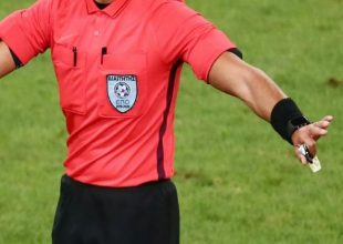 H EΠΟ αποφασίζει για Έλληνες διαιτητές στα ντέρμπι πρωταθλήματος