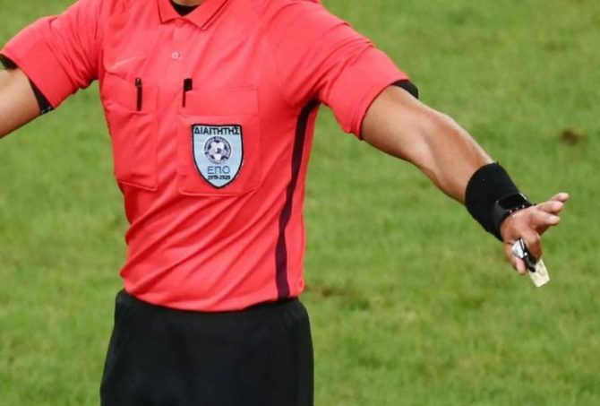 Στην ατζέντα της ΕΠΟ οι Έλληνες διαιτητές στα ντέρμπι Στην ατζέντα της ΕΠΟ οι Έλληνες διαιτητές στα ντέρμπι