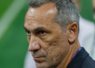 Ισπανία – Σαουδική Αραβία: Οι αντιδράσεις του Γιώργου Δώνη μετά από τα δύο γκολ του Οϊαρθάμπαλ
