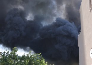 Ηράκλειο: Συνεχίζεται η μάχη με τις φλόγες – Δύο επιχειρήσεις καταστράφηκαν, ζημιές και σε σπίτια