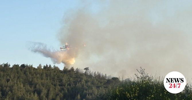Φωτιά στη Βόρεια Μακεδονία, κοντά στα σύνορα με Ελλάδα – Πάνω από το χωριό Ακρίτας το μέτωπο