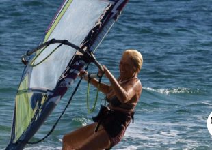 Αναστασία Γερολυμάτου: Μια σέρφερ ετών 88 που σπάει όλα τα κοντέρ