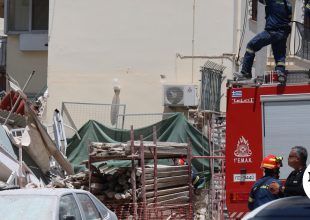 Κατάρρευση πολυκατοικίας στα Πετράλωνα: Έρευνες για τυχόν αγνοουμένους