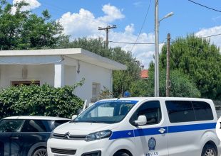 Αίγιο: Χωρίς αποτυπώματα το μαχαίρι – Τα πρώτα ευρήματα των εγκληματολογικών αναλύσεων