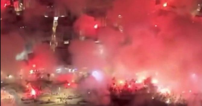 Αλγερία: Εικόνες αποκάλυψης στο Αλγέρι μετά την κατάκτηση του πρωταθλήματος από την MC Alger