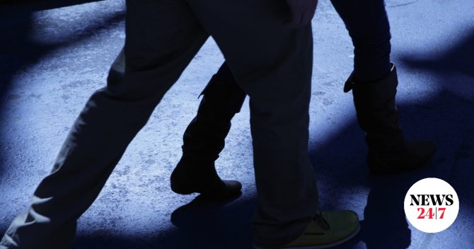 Βούλα: Ανήλικοι λήστεψαν 17χρονο για να του αφαιρέσουν το πατίνι