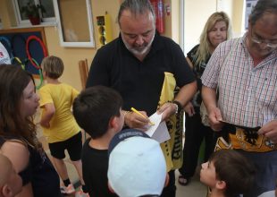 Ο Μάριος Ηλιόπουλος επισκέφθηκε τα Εκπαιδευτήρια Μπουγά στην Καλαμάτα