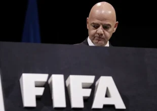 FIFA: Υποχρεωτικές οι ρήτρες αποδέσμευσης σε όλα τα συμβόλαια των ποδοσφαιριστών