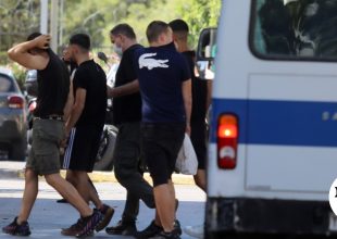 Συμπλοκή στην Καλλιθέα: Τα αδικήματα που βαραίνουν τους κατηγορούμενους