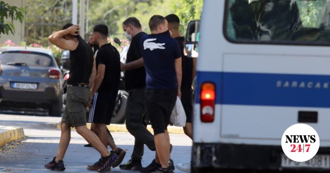 Καλλιθέα: Στην φυλακή τρεις κατηγορούμενοι – “Τα ρίχνουν” στον νεκρό 15χρονο