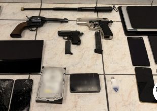 Συνελήφθη 66χρονος στη Νίκαια – Εντοπίστηκαν όπλα, τέιζερ και φυσίγγια