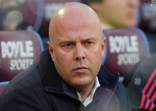 Σλοτ: Η συγκινητική αναφορά του Ολλανδού στον Ντιόγκο Ζότα, στο πλαίσιο ανοιχτής επιστολής του