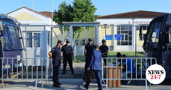 Δίκη για Τέμπη: Απορρίφθηκε αίτημα Κωνσταντοπούλου για τη δήλωση παράστασης του Δημοσίου