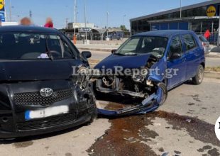 Λαμία: Μεθυσμένος οδηγός “καβάλησε” το διάζωμα και καρφώθηκε σε άλλο ΙΧ