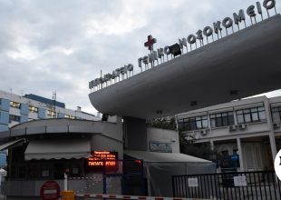 Φονικό τροχαίο στη Χαλκιδική: Ξεκινά η προσπάθεια αποσωλήνωσης της 7χρονης