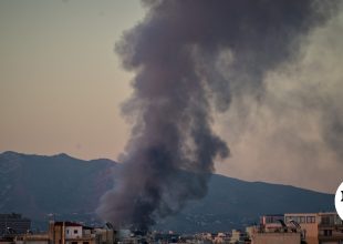 Κάηκε ολοσχερώς το κτίριο του Badminton