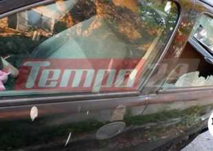 Πάτρα: Δίχρονο κοριτσάκι εγκλωβίστηκε σε ΙΧ – Έσπασαν το τζάμι για να το βγάλουν