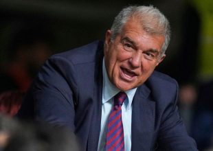 Λαπόρτα: “Η πρότασή μας για τον Χουλιάν Άλβαρες είναι πολύ καλή, ένα μεγάλο κλαμπ δεν κρατάει δυστυχισμένους παίκτες στο ρόστερ του”