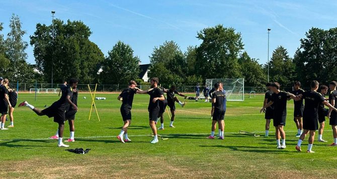 Η κάμερα του AEK1924 στην πρωινή προπόνηση της ΑΕΚ (VID) Η κάμερα του AEK1924 στην πρωινή προπόνηση της ΑΕΚ (VID)