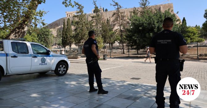 ΕΟΤ για επίθεση στην Ακρόπολη: Μεμονωμένο περιστατικό – Σήμερα εξιτήριο για τους τραυματίες