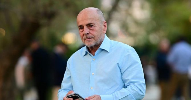 Stoiximan Super League, κλήρωση: Έφτασε στην εκδήλωση ο Αλαφούζος