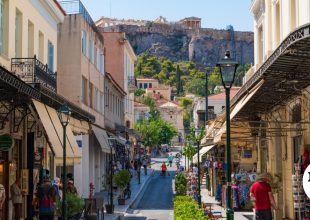 Δημογραφικό: Κατέρρευσαν οι γεννήσεις στην Ελλάδα μέσα σε 20 χρόνια