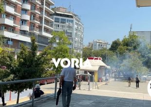 Εμπρηστική επίθεση στη Θεσσαλονίκη: Ένταση στα δικαστήρια μετά την προφυλάκιση του 25χρονου