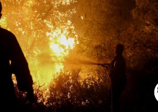 “Κόλαση” φωτιάς εν μέσω θυελλωδών ανέμων – Δύσκολη νύχτα σε Ρέθυμνο και Πάρο