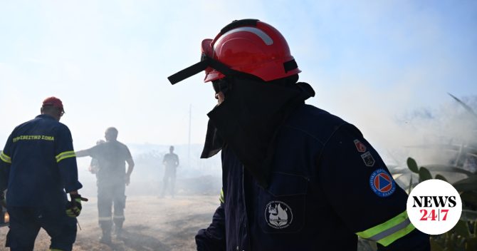 Φωτιά στις Αχαρνές Αττικής – Επιχειρούν επίγεια και εναέρια μέσα