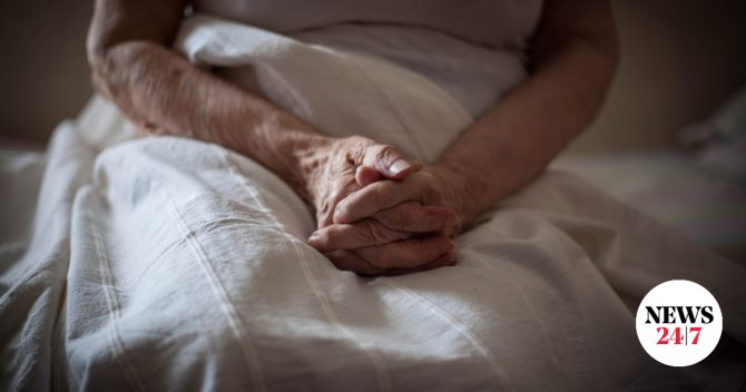Βούλα: Της είπαν ότι είχε δήθεν διαρροή ρεύματος και της άρπαξαν 200.000 ευρώ