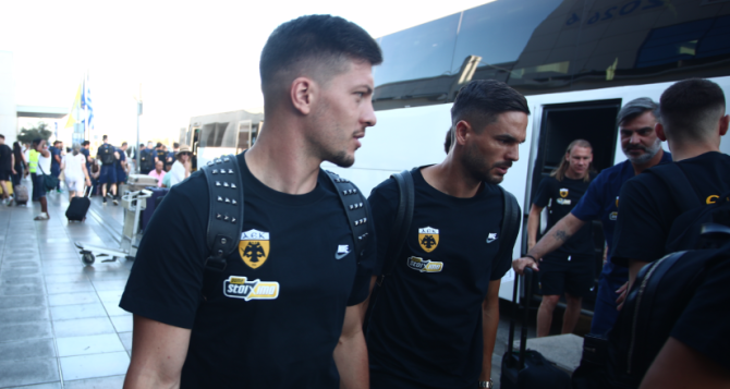 Αναχώρησε η ΑΕΚ για Κρήτη και το Super Cup Αναχώρησε η ΑΕΚ για Κρήτη και το Super Cup