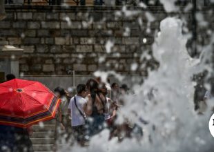 Καύσωνας: Κορύφωση με 43άρια την Τετάρτη – “Καμπανάκι” για ακραίο κίνδυνο πυρκαγιάς