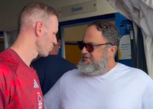 Νότιγχαμ Φόρεστ: Ο Βαγγέλης Μαρινάκης στην προετοιμασία των Ρεντς στην Πορτογαλία