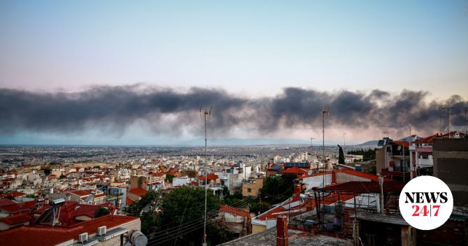Το νέφος από το Ωραιόκαστρο ενδέχεται να φτάσει στην Εύβοια