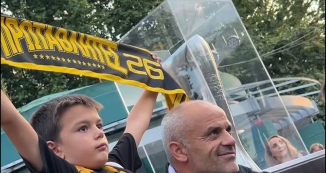 Στη Δράμα στήθηκε ακόμα ένα κιτρινόμαυρο πάρτι για το Τρόπαιο της Πρωταθλήτριας